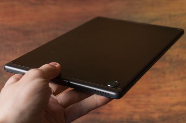 Обзор планшета Lenovo Tab M10 FHD Plus